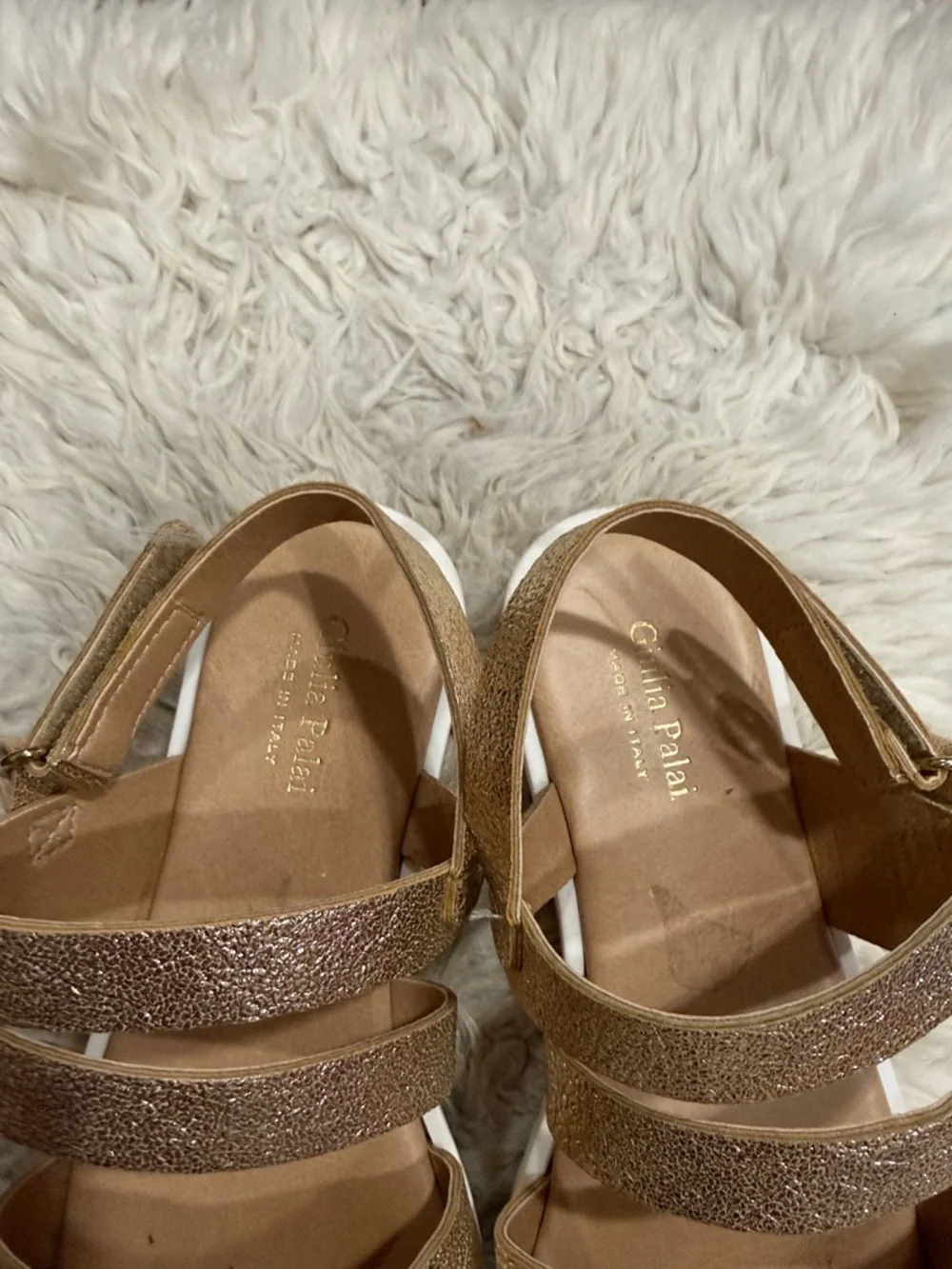 Giulia Palai Big girls' gold strappy sparkle sandals Size 5‎